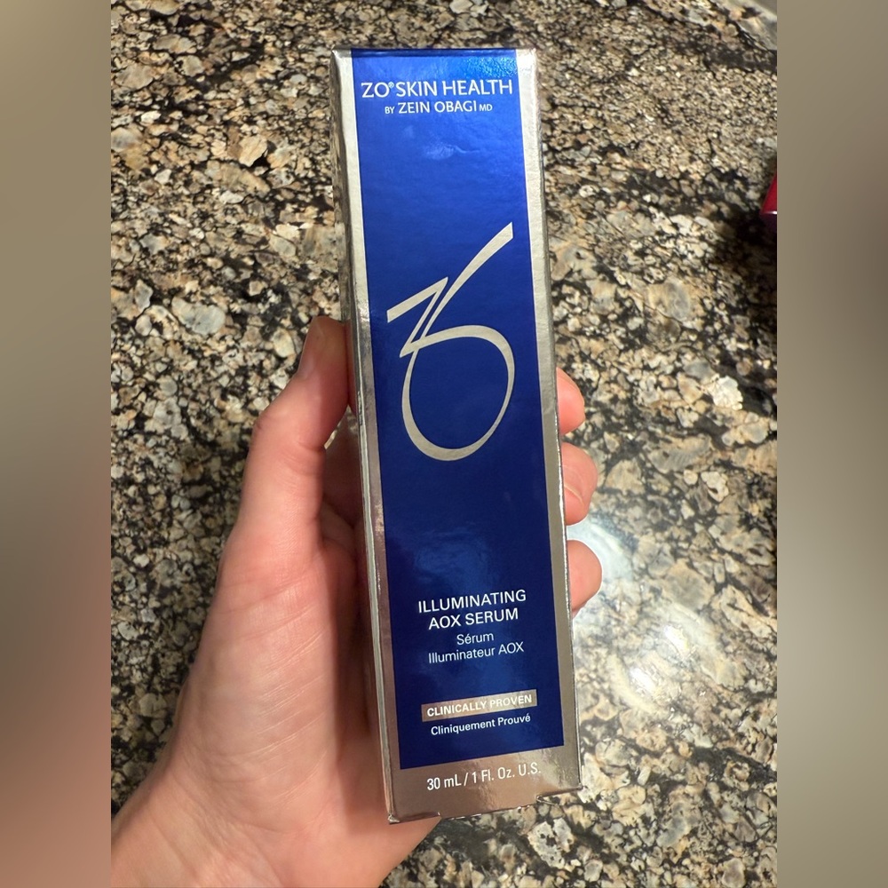 NIB ZO Skin Health Illuminating AOX Serum 30ml travel size